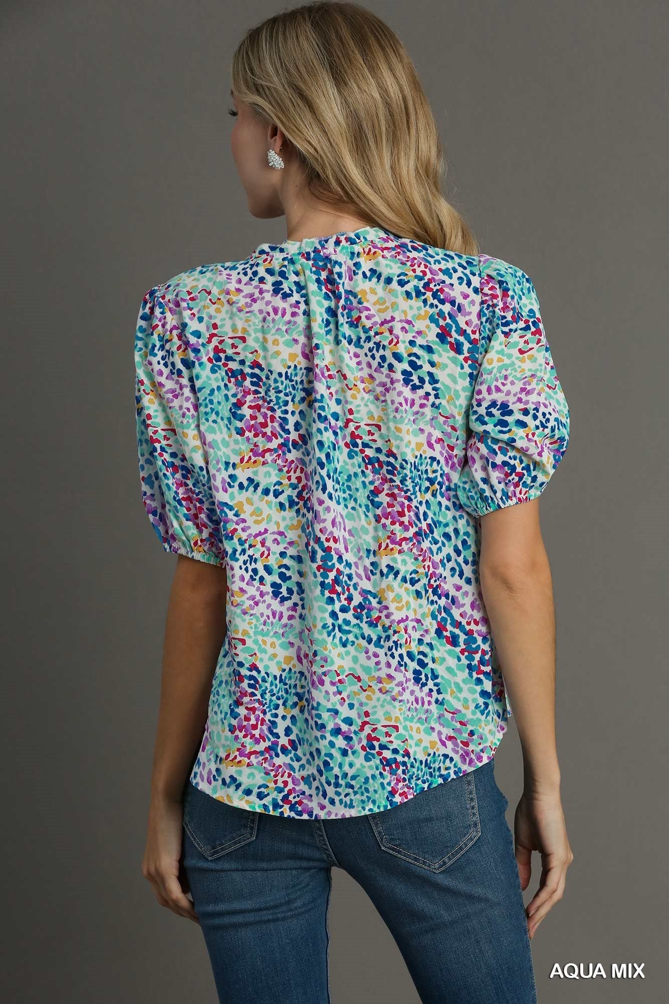 Abstract Print Split Neck Puff Sleeve Top small nuclear line