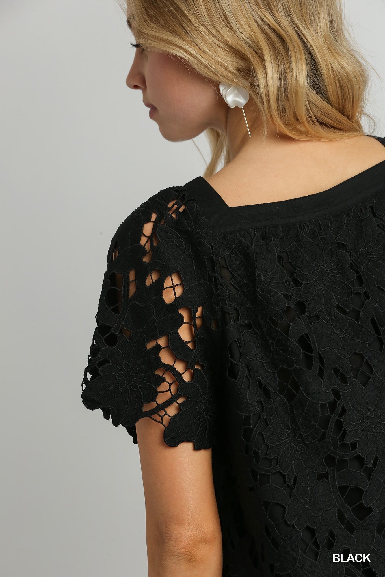 Floral Lace Square Neckline Short Sleeve Boxy Cut Top